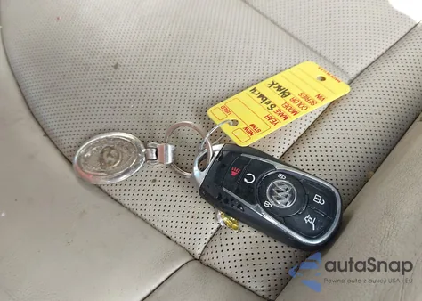 2019 Buick Enclave Awd Essence from USA, damaged, VIN 5GAEVAKW6KJ111181